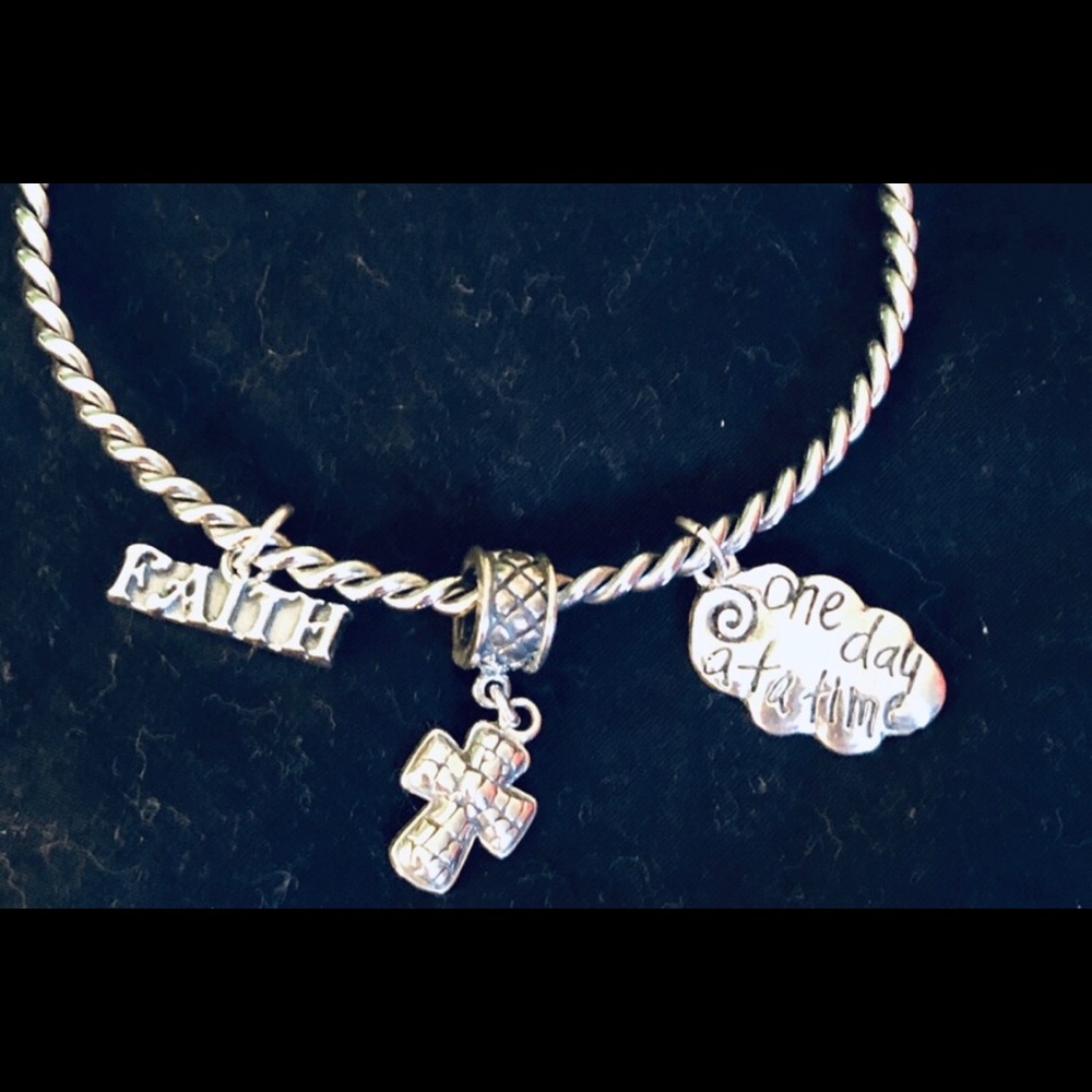 SALE💗”One day at a time” Bangle